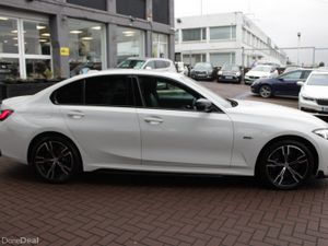 330E PLUG IN HYBRID M-SPORT PLUS PACK // HUGE SPEC - Image 3