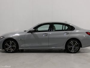 222 BMW 3-Series 330E M SPORT (new shape) - Image 4