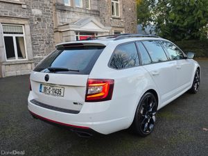 18 Skoda Octavia Vrs 2ltr 245 bhp Petrol - Image 3