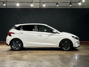 Hyundai i20 AUTOMATIC 1.0L - APPLE CARPLAY - REVER - Image 3