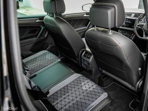 Volkswagen Tiguan R-LINE TSI DSG - Image 4