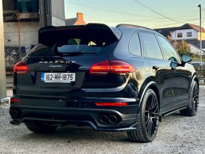 Porsche Cayenne 2016 Platinum Edition - Image 4