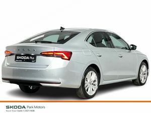 Skoda Octavia Selection 2.0TDI 115BHP - Reversing - Image 3