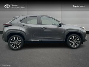 Toyota Yaris Cross *WAS €34,888 NOW €33,444*YARIS - Image 3