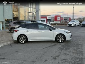 Toyota Corolla HB LUNA SPORT *** DEMO SALE *** BIG - Image 3