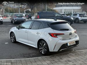 Toyota Corolla HB LUNA SPORT *** DEMO SALE *** BIG - Image 2