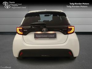 Toyota Yaris HYBRID LUNA-SPORT - Image 4