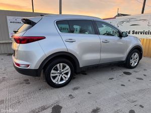 171 Kia Sportage 1.7D PLATINUM S AUTO - Image 4