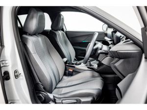 Peugeot 2008 Allure 1.2 Petrol 100HP - Image 3