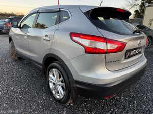 🔵 Nissan Qashqai 1.2 PET SV 5DR LOW KM - Image 3