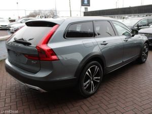 2.0D4 AWD CROSS COUNTRY LUXURY 5DR ESTATE AUTOMATI - Image 4