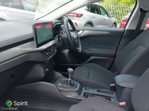 Ford Focus Titanium 1.0L EcoBoost 125PS mHEV - Image 3