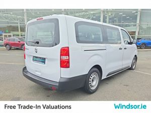 Vauxhall Vivaro Combi life 50kWh 9 Seater L2H1 XLW - Image 3