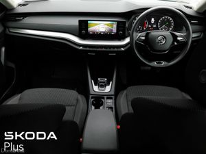 Skoda Octavia **AUTOMATIC**WINTER PACK**AMBITION 1 - Image 2