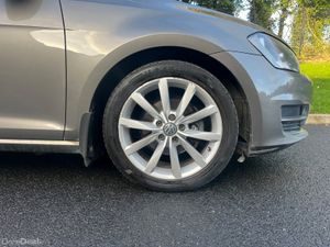 Volkswagen Golf (AUTOMATIC) NCT 07/26 .TAX 01/26 - Image 3