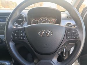 Hyundai i10 Classic - Image 2