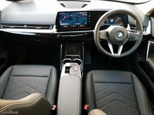 BMW iX1 eDrive20 xLine - Image 4