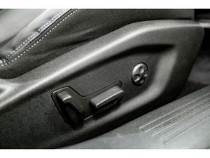 Peugeot 308 E-GT 54kWh Auto 156HP - Image 4