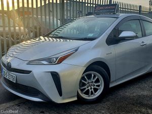 2020 Toyota Prius - Image 2