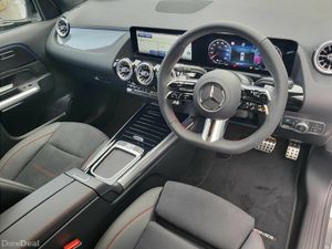 Mercedes-Benz GLA GLA200d AMG LINE PLUS AUTO *(NIG - Image 2