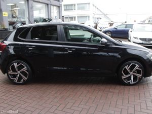 1.0TSI COMFORTLINE 5DR HATCHBACK AUTO // BUY WITH - Image 3