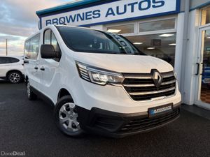 2023 Renault Trafic 9 Seater Automatic Business - Image 4