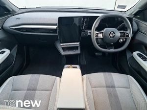 Renault Scenic E-Tech 87kWh 220hp Iconic - Image 2