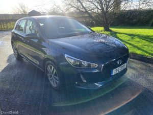 Hyundai i30 2017 1.4 PETROL - Image 4