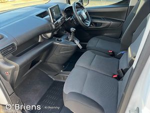 Fiat Doblo SWB 650KG 1.5 DSL 100 BHP *1 OWNER - PR - Image 4