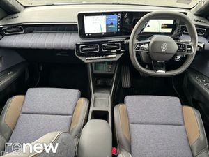 Renault 5 E-Tech EVOLUTION 40 KW 120 BHP AUTO 5DR - Image 2
