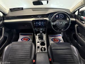 Volkswagen Passat HIGHLINE 2.0 TDI MANUAL 6SPEED F - Image 3
