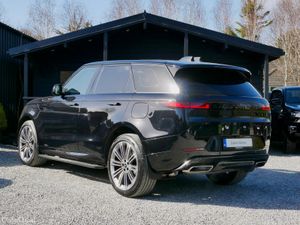 2026 Range Rover Sport Autobiography P550e - Image 4