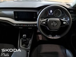 Skoda Octavia OCTAVIA AMB 1.0TSI 110HP - Image 3