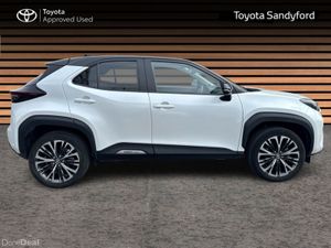 Toyota Yaris Cross SOL TOP SPEC HYBRID AUTO // REA - Image 3