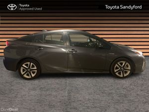 Toyota Prius HYBRID LUXURY AUTO // LEATHER HEATED - Image 3
