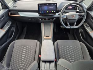 Cupra Born ** V1 ** 58 KWH ** TRINITY MOTORS ** - Image 2