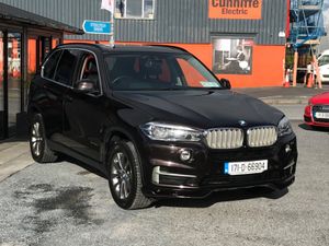 2017 BMW X5  40e Hybrid - Image 2