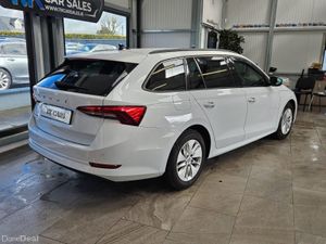 211 SKODA OCTAVIA AMBITION PETROL ESTATE - Image 2