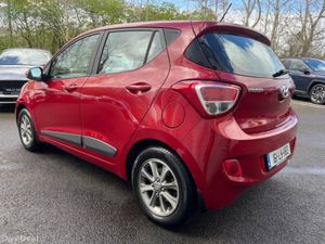 Hyundai i10 1.0 PETROL DELUXE - Image 4