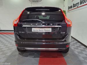 Volvo XC60 2.0 SE LUX NAV (PAN ROOF) 190BHP AUTOMA - Image 4