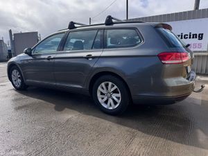 161 VW Passat 1.6TDI Estate Low Miles Warranty - Image 2
