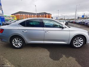 SKODA SUPERB 1.4 IV SE TECHNOLOGY DSG AUTOMATIC - Image 4