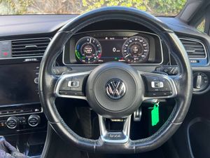 Volkswagen Golf GTE 1.4 HYBRID // 200 BHP // APPLE - Image 4