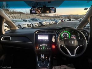 Honda Shuttle 1.5 Automatic petrol hybrid - Image 4