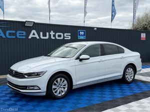 Volkswagen Passat HIGHLINE PREMIUM - 2.0L DIESEL - - Image 3