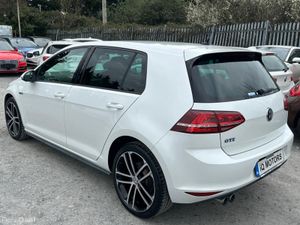 Volkswagen Golf GTE Automatic Petrol Plug-In-Hybri - Image 4