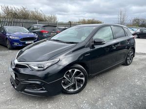 Toyota Auris 1.8L Automatic Petrol Hybrid Low Mile - Image 3