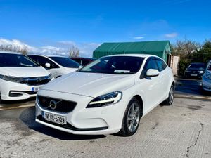 Volvo V40 D4 - 2019 /2.0, DIESEL/ - Image 3