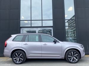 Volvo XC90 T8 Dark Plus AWD (PHEV) - Image 4