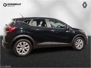 Renault Captur Hatchback Iconic Edition - Image 4